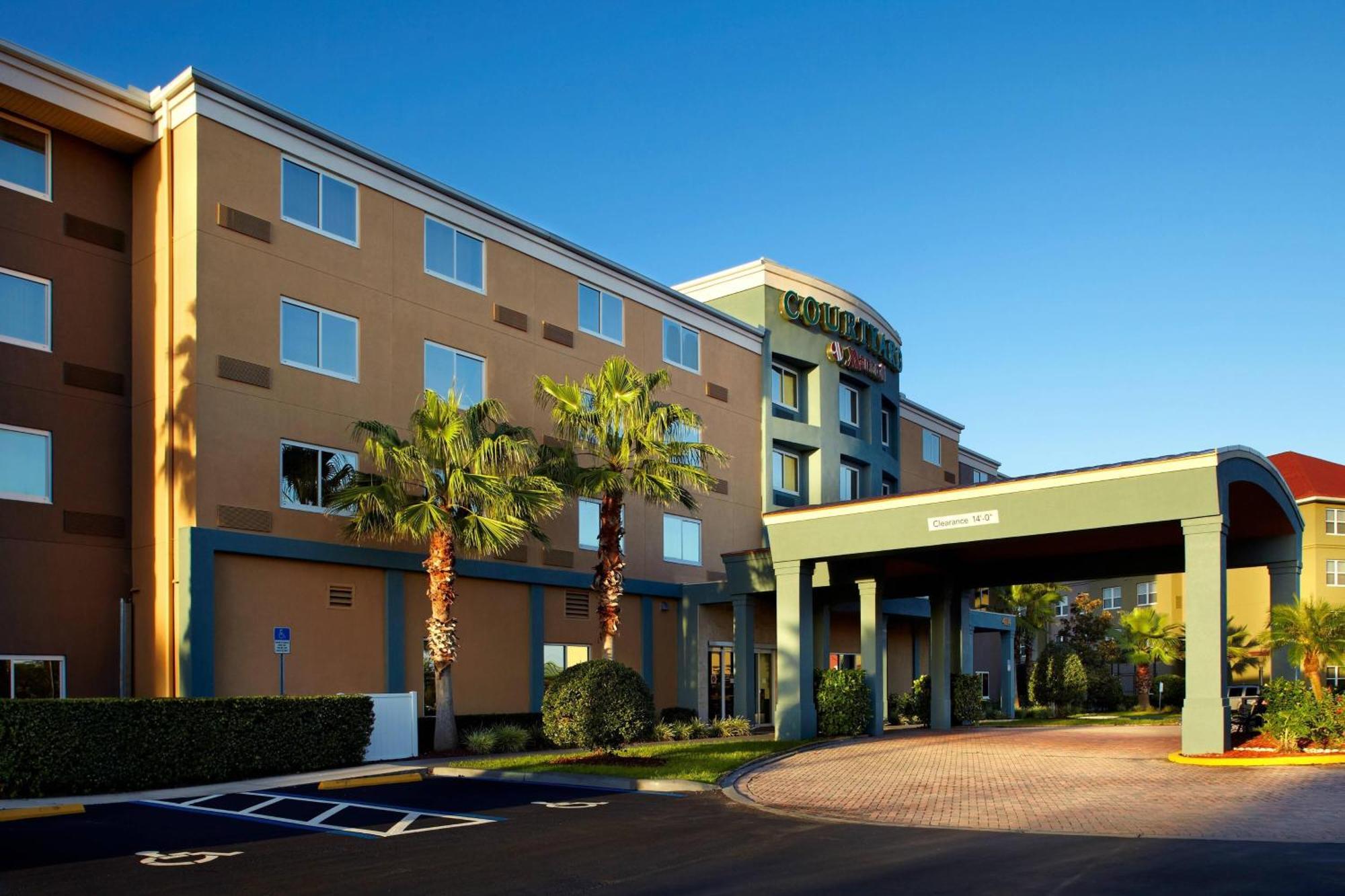 Courtyard Tampa Oldsmar Hotel Exterior photo