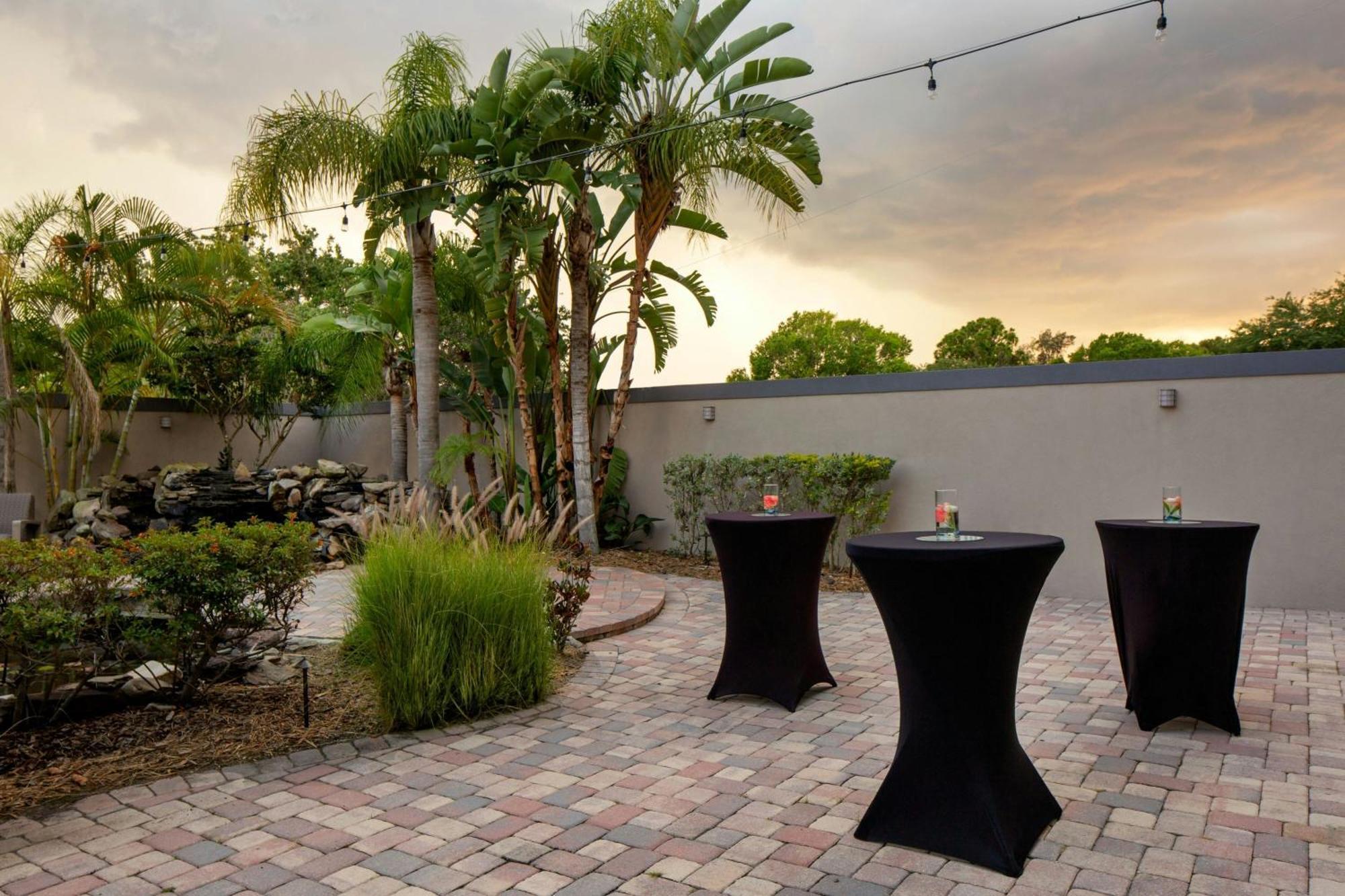 Courtyard Tampa Oldsmar Hotel Exterior photo